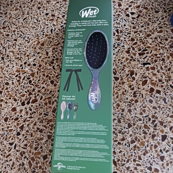 Wickedly Beautiful Elphaba Wet Hair Brush NIB Full Size - Picture 6 of 10